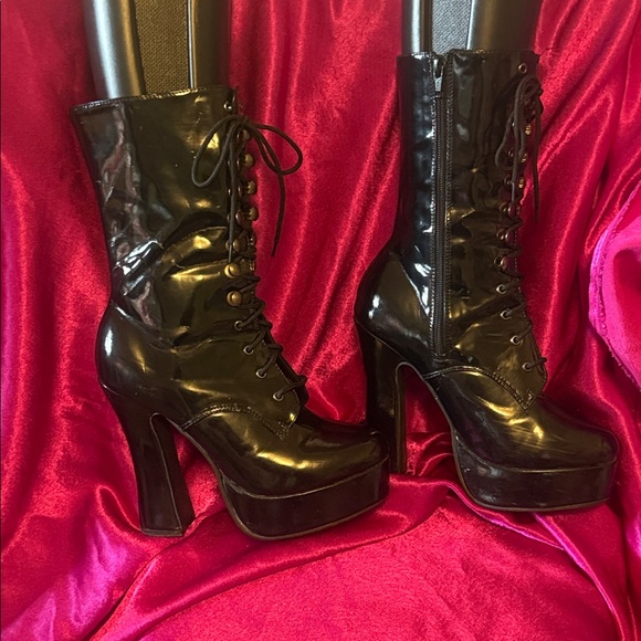 Sexy Heels Black Patent Leather Lace-Up Boots size 7 - Picture 3 of 6